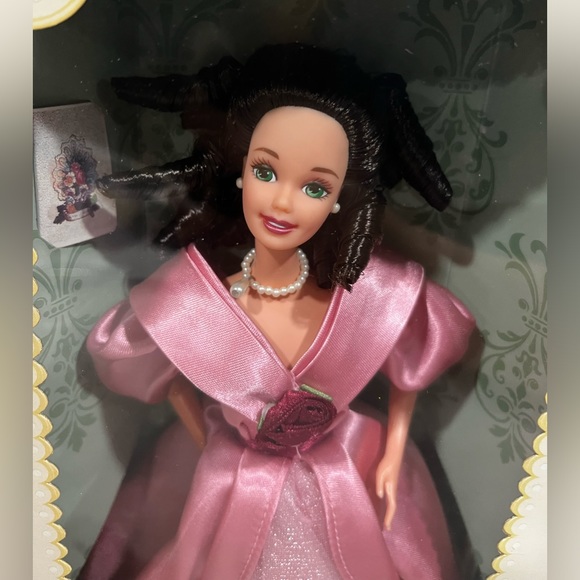 Sweet Valentine Barbie 1995 - Picture 3 of 6